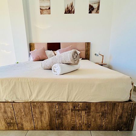 Modern Flat In Flic En Flac-Walk To The Beach Flic en Flac Exterior foto